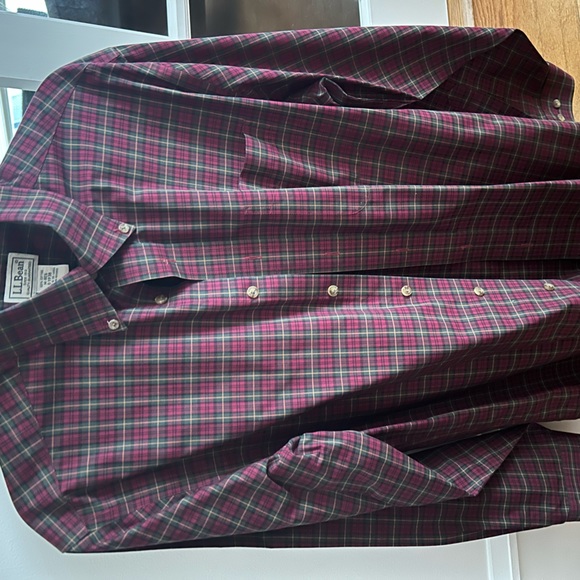 L.L. Bean Men’s Long Sleeve Wrinkle-Free Shirt, Traditional Fit, Size M - Picture 1 of 3